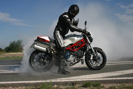 Fotoshooting Ducati Monster 4Sr